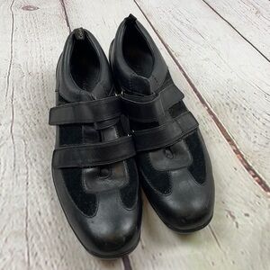 UEC Calvin Klein black leather Velcro shoes 12